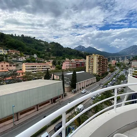 A Menton